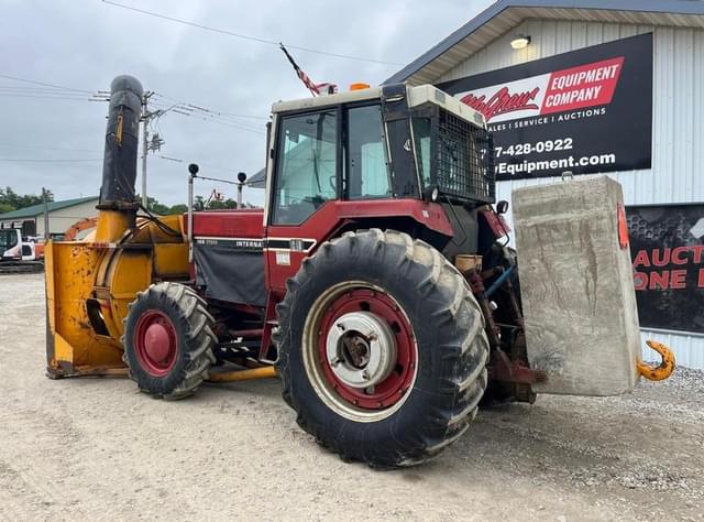 Image of International Harvester Hydro 186 equipment image 2