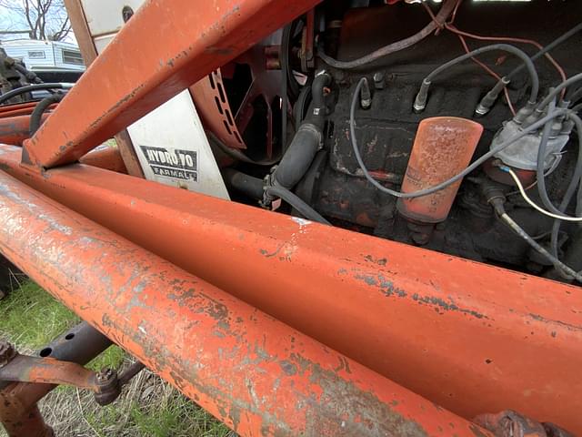 Image of International Harvester Hydro 70 equipment image 2