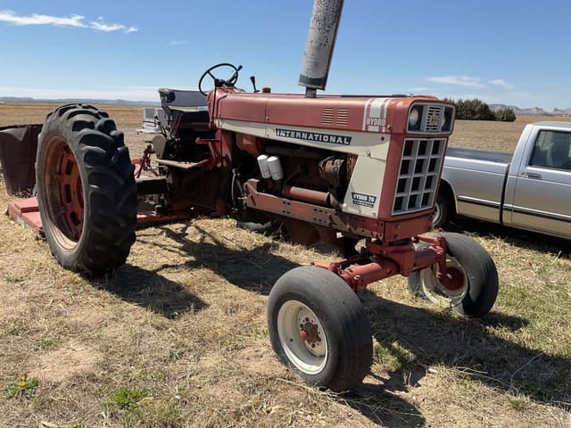 Image of International Harvester Hydro 70 equipment image 3