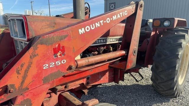 Image of International Harvester Hydro 84 equipment image 4