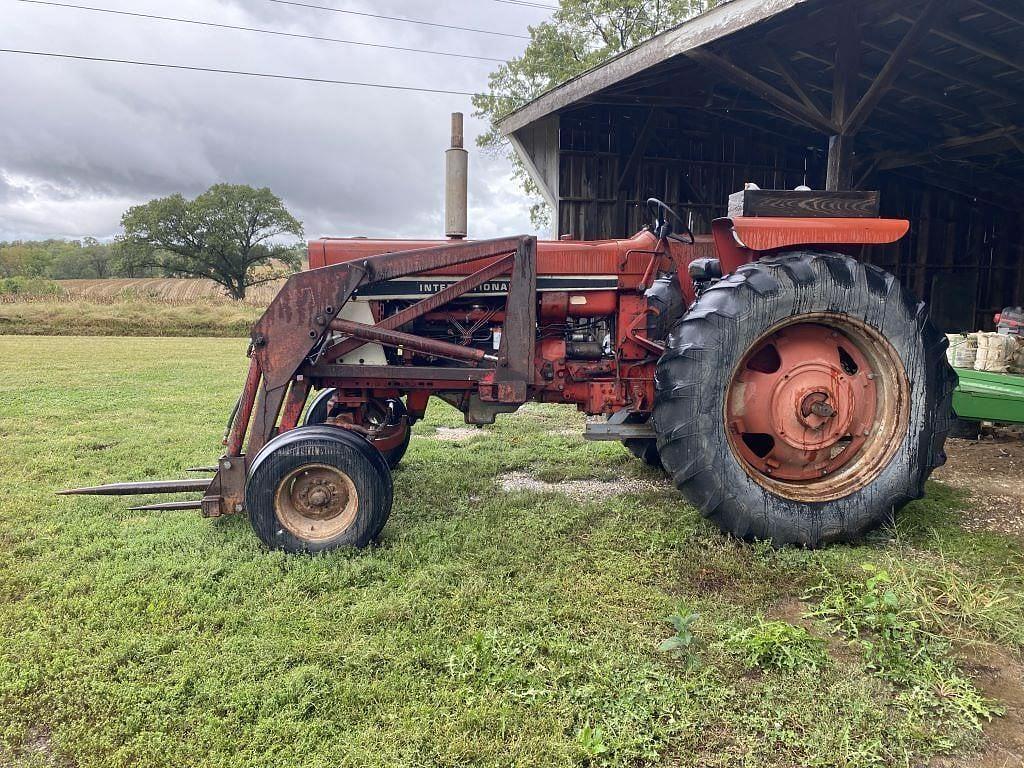 Image of International Harvester 686 Primary image