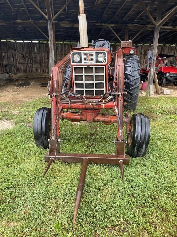 Image of International Harvester 686 equipment image 1