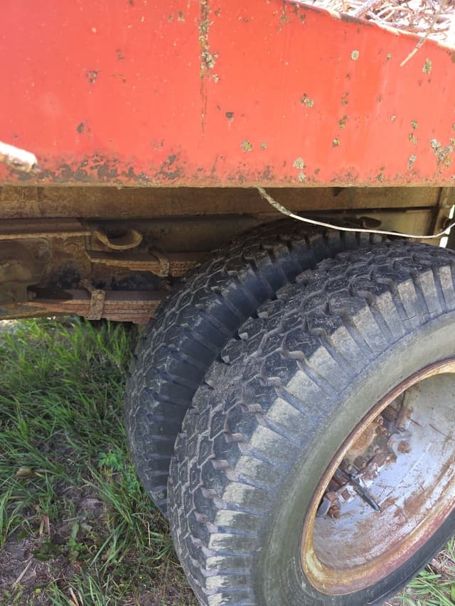 Image of International Loadstar 1600 equipment image 4