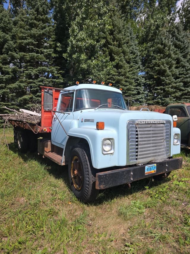 Image of International Loadstar 1600 equipment image 1