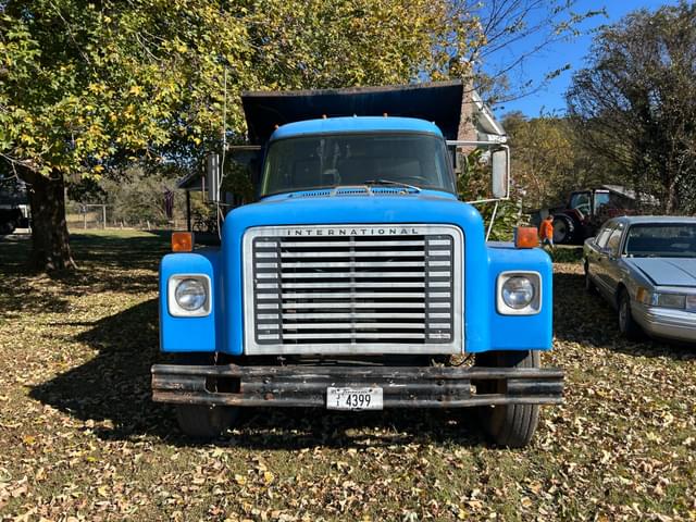 Image of International Loadstar 1600 equipment image 2