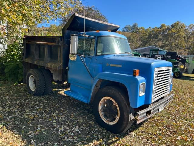 Image of International Loadstar 1600 equipment image 1