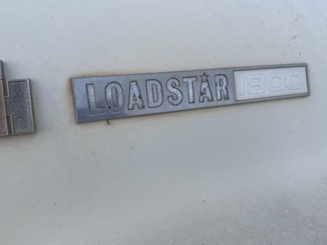 Image of International Loadstar 1800 equipment image 4