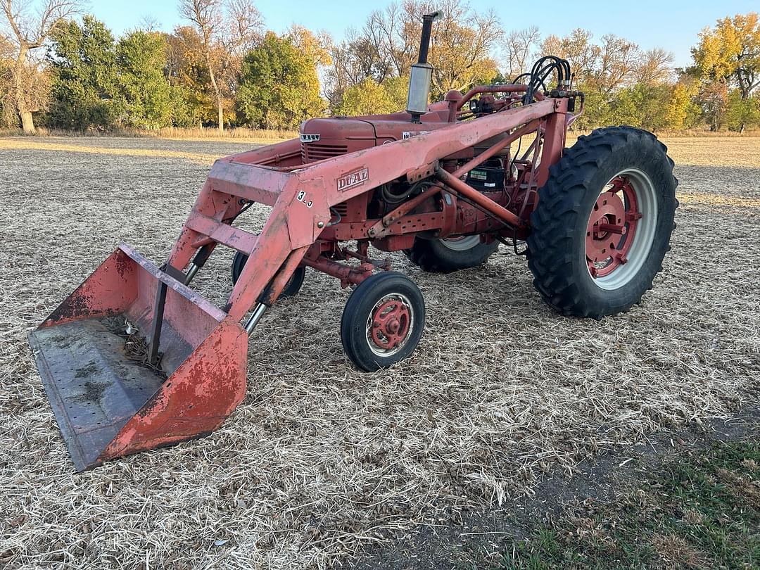 Image of Farmall M Primary image