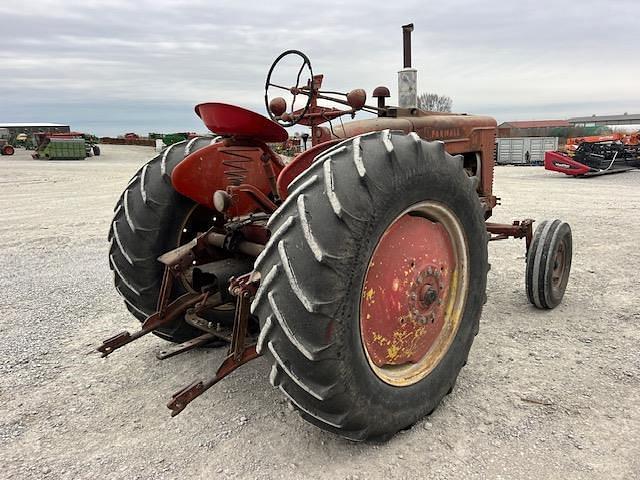 Image of Farmall M equipment image 4