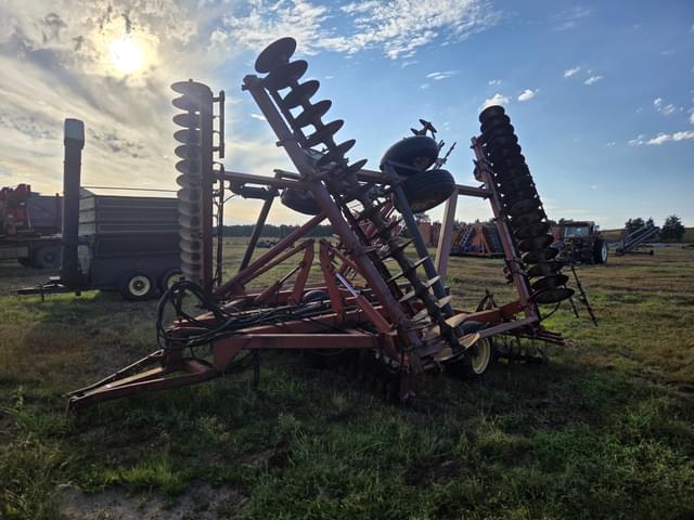 Image of International Harvester 490 equipment image 1