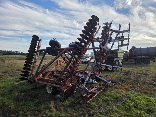 Image of International Harvester 490 equipment image 3