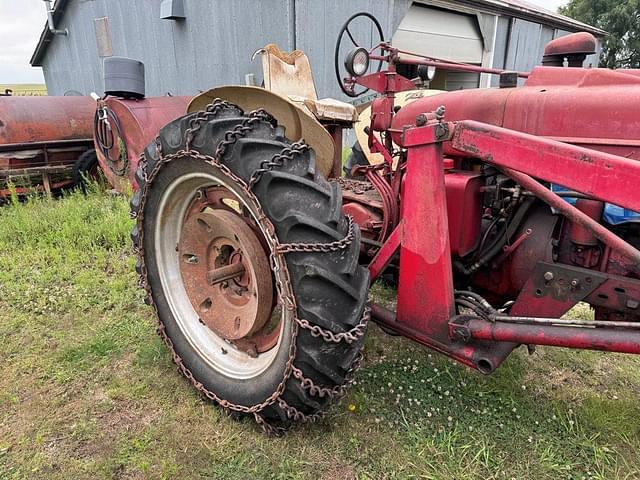 Image of International Harvester M equipment image 4