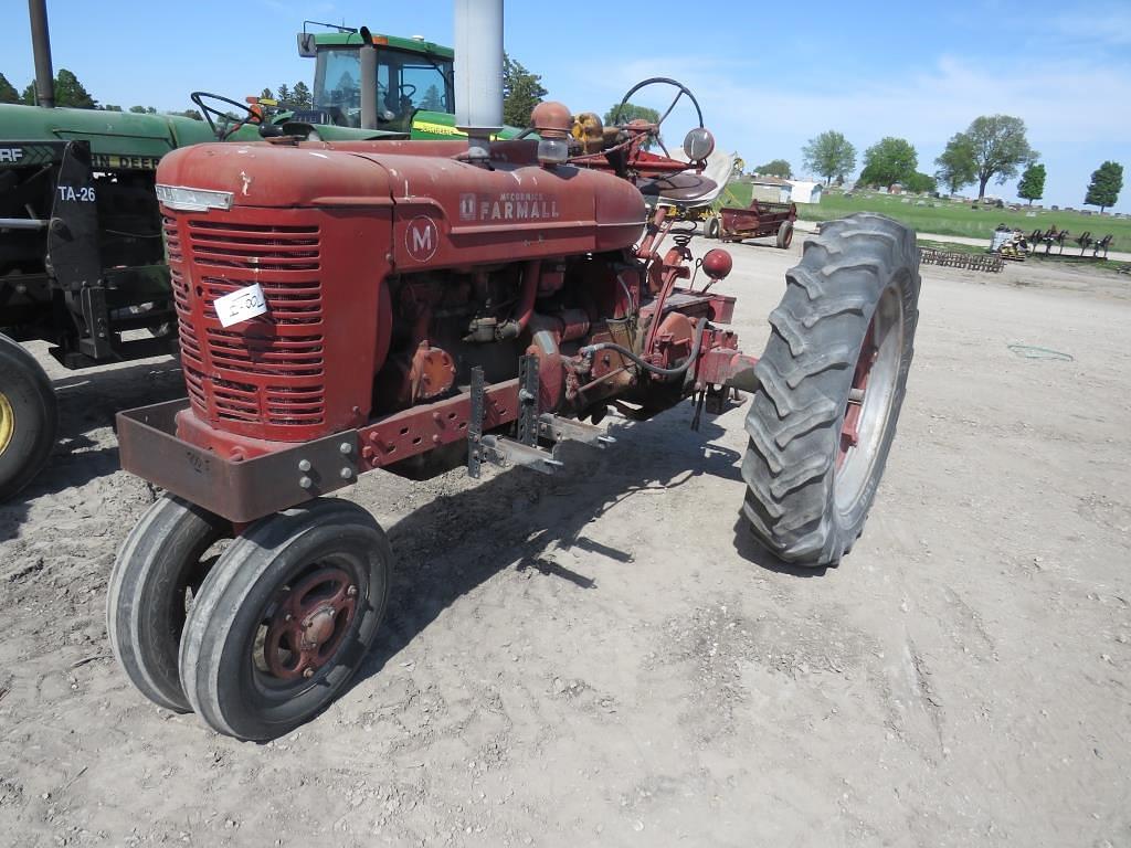 Image of Farmall M Primary image