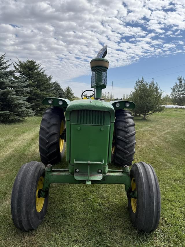 Image of John Deere 4020 equipment image 1