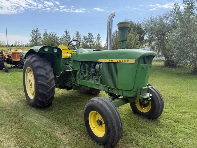 Image of John Deere 4020 equipment image 2