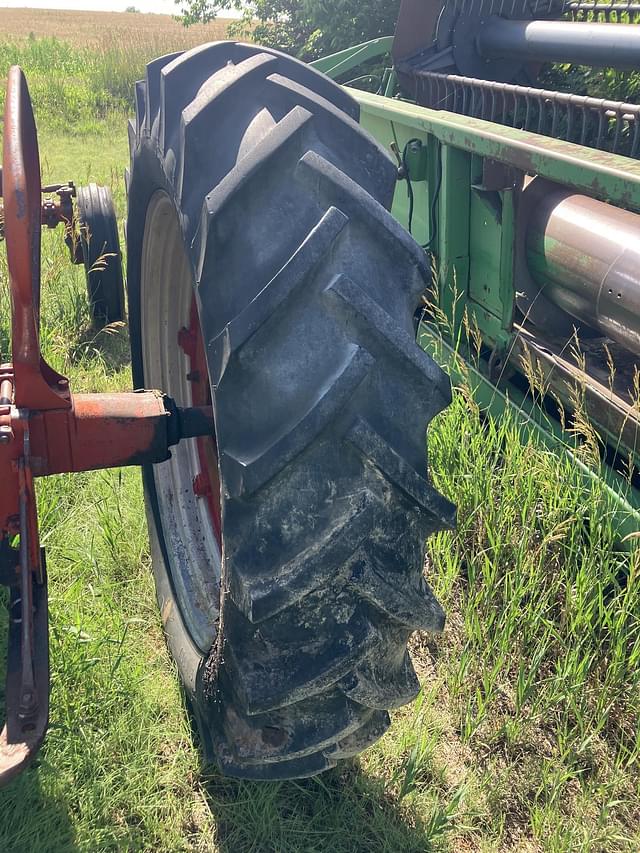 Image of Farmall M equipment image 3