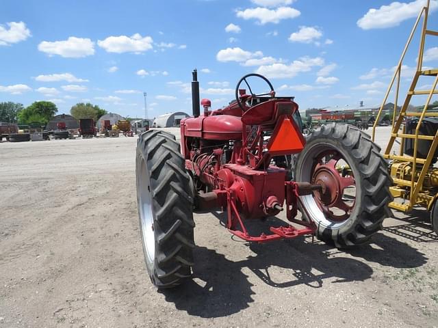Image of International Harvester M equipment image 2