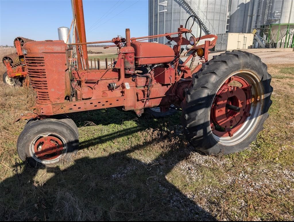 Image of Farmall M Primary image