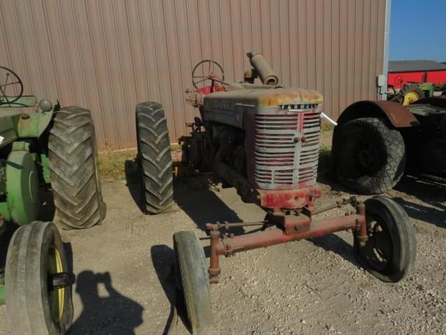 Image of International Harvester M equipment image 2