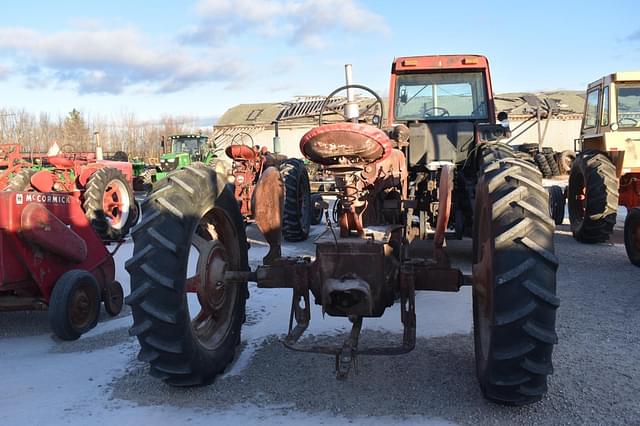 Image of International Harvester M equipment image 2