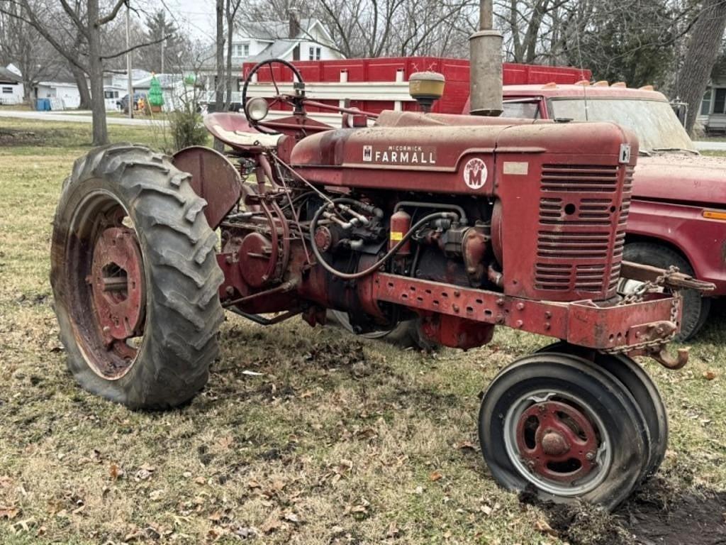 Image of Farmall M Primary image