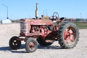 Farmall M Image