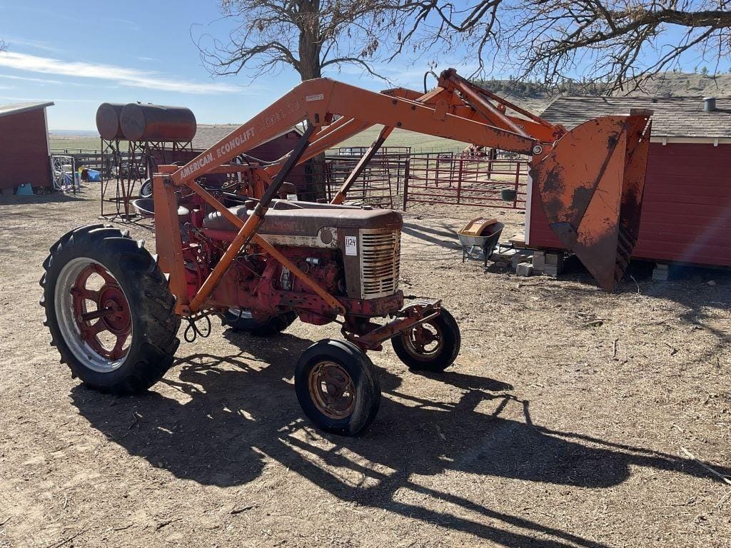 Main image Farmall M