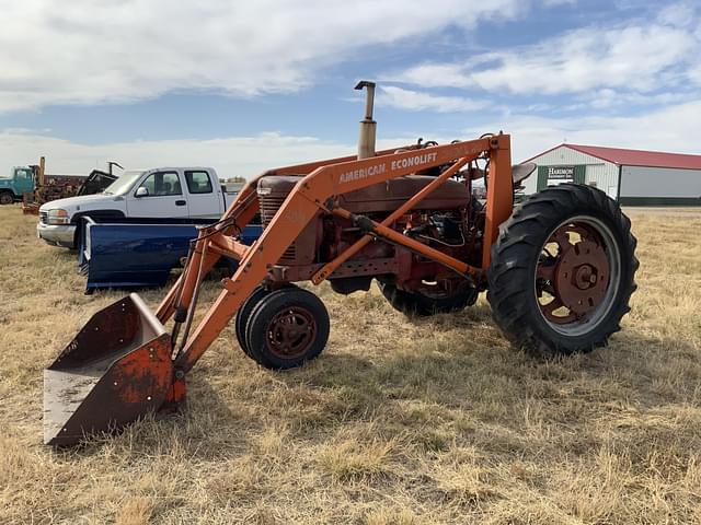 Image of International Harvester M equipment image 1