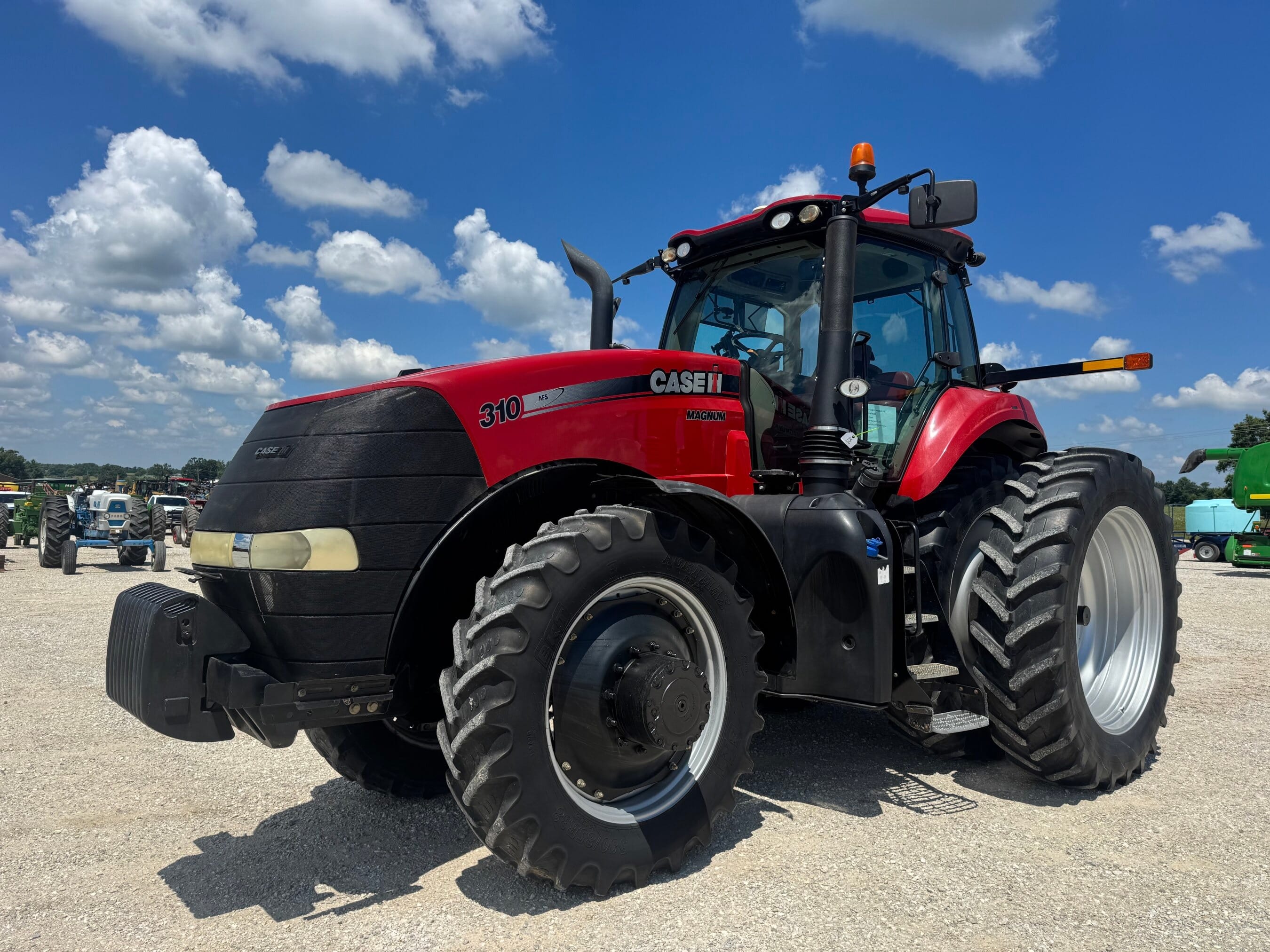 2015 Case IH Magnum 310 Equipment Image0