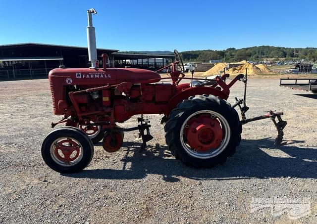 Image of Farmall Super A equipment image 1
