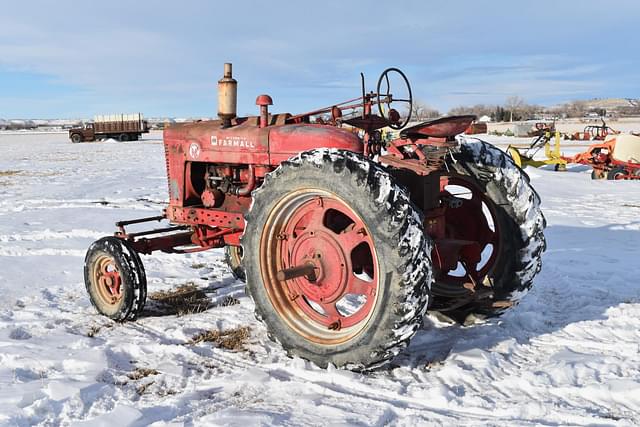 Image of Farmall Super M equipment image 2