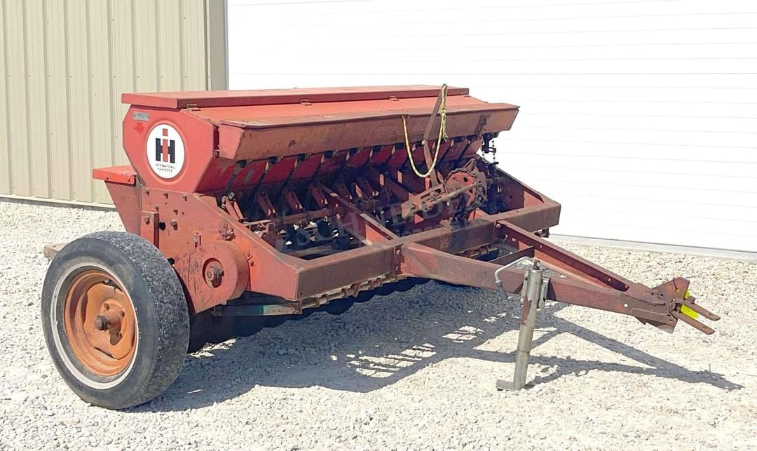 Image of International Harvester 10 Primary image
