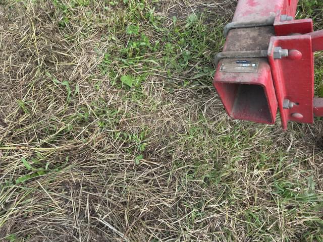 Image of International Harvester 183 equipment image 3