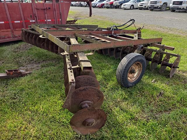 Image of International Harvester 37 equipment image 3