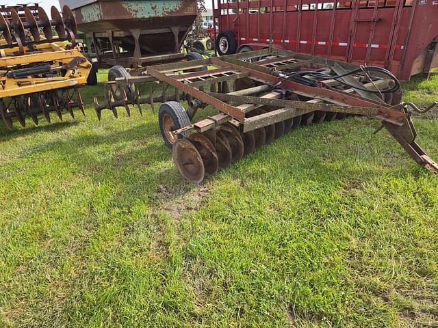 Image of International Harvester 37 equipment image 2
