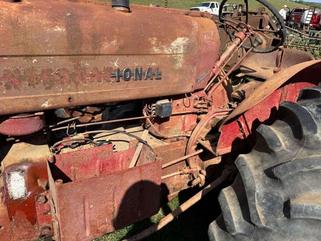 Image of International Harvester W-400 equipment image 3