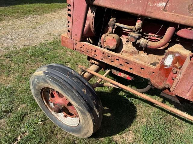 Image of International Harvester W-400 equipment image 1