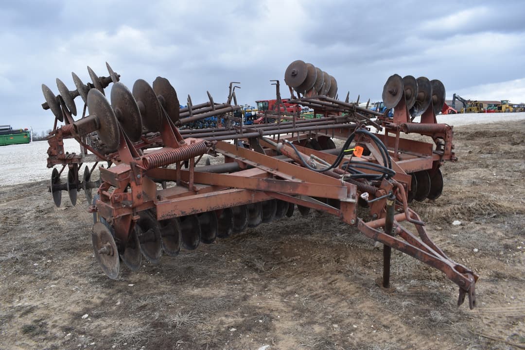 Image of International Harvester 480 Primary image