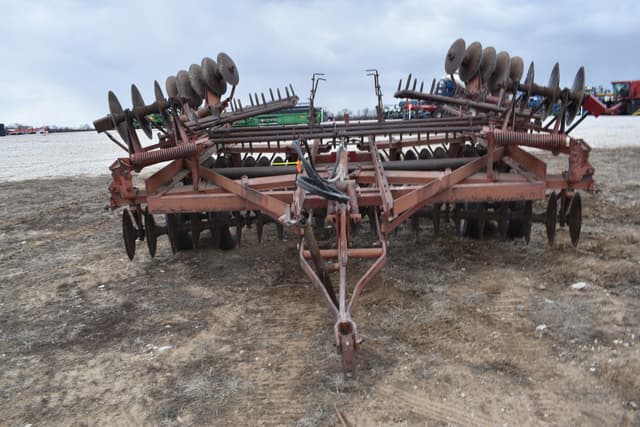 Image of International Harvester 480 equipment image 1