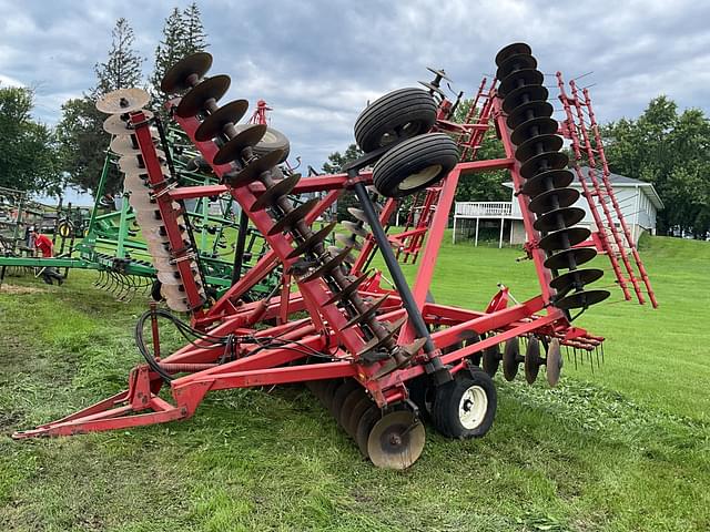 Image of International Harvester 490 equipment image 1