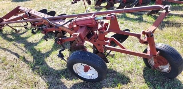 Image of International Harvester 510 equipment image 4