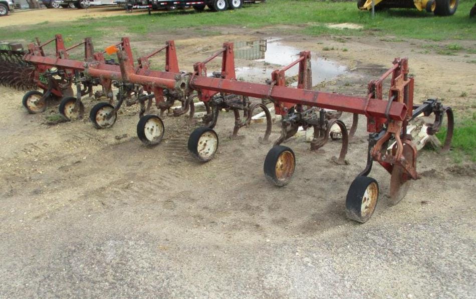 Main image International Harvester 53