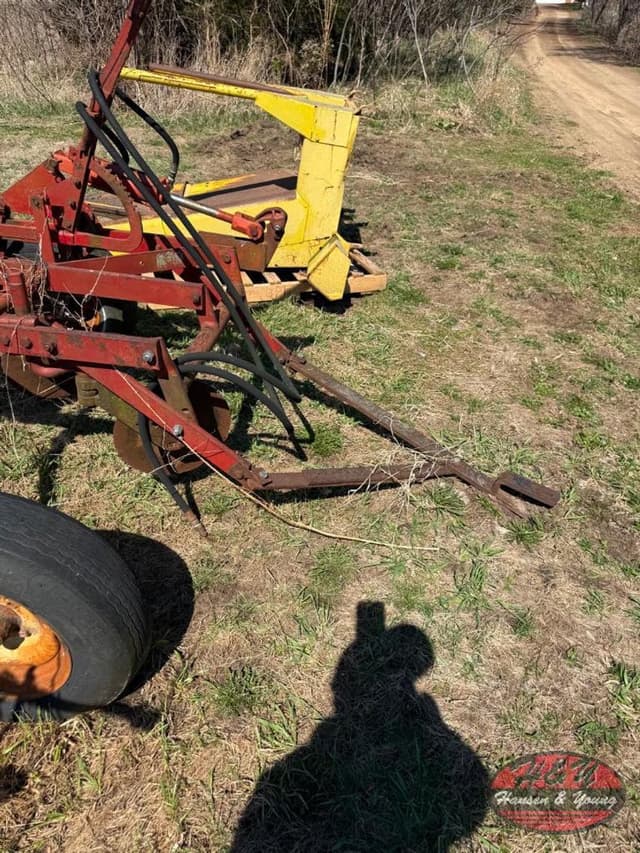 Image of International Harvester 60 equipment image 2