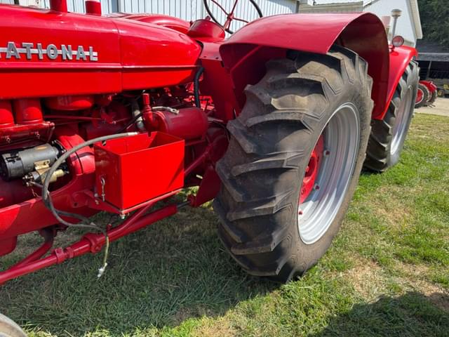 Image of International Harvester 600 equipment image 3