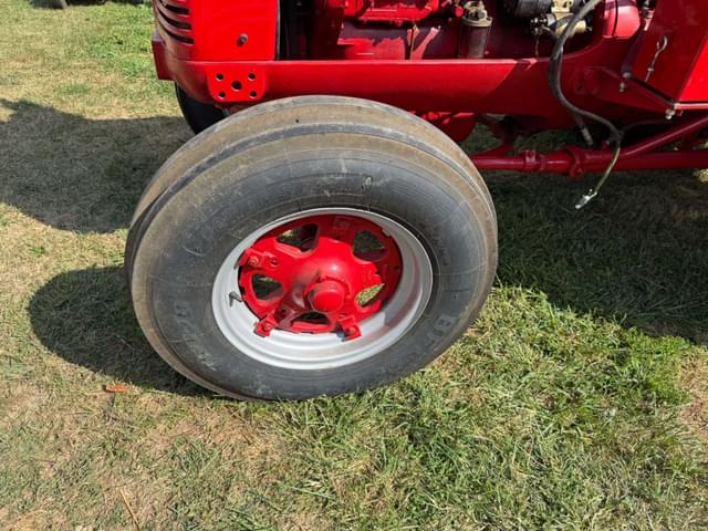 Image of International Harvester 600 equipment image 1
