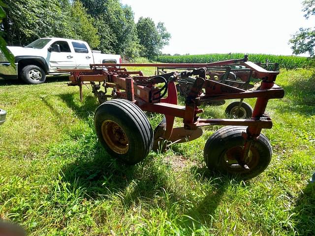 Image of International Harvester 720 equipment image 2