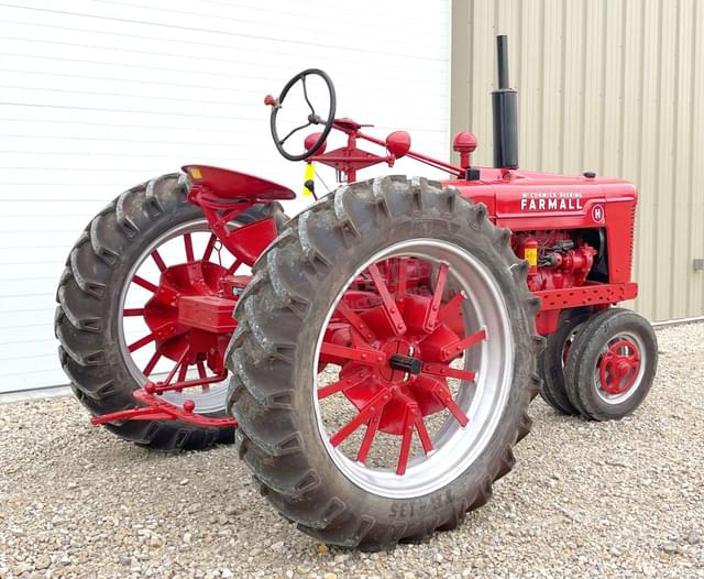 Image of Farmall H equipment image 4