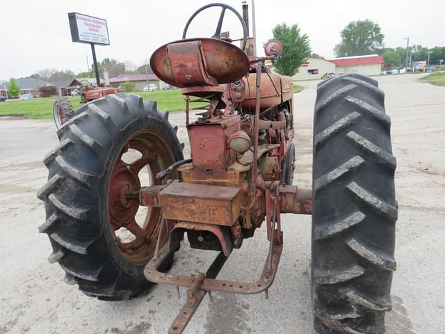 Image of Farmall Super M-TA equipment image 3