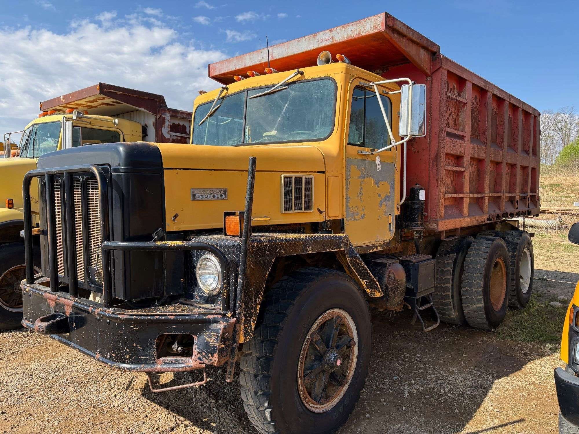 International 5000 Equipment Image0