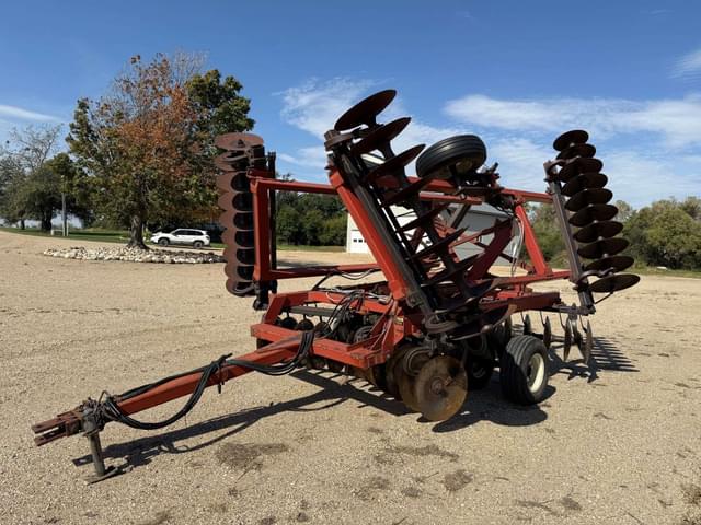 Image of International Harvester 496 equipment image 2